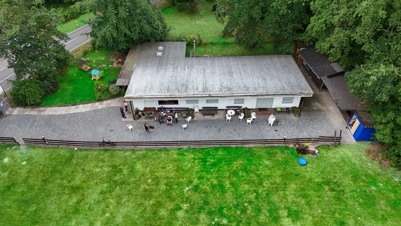 Vereinsheim und Übungsplatz der Ortsgruppe Kaufungen von oben